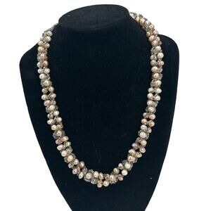 Handmade pearl twisted beaded necklace